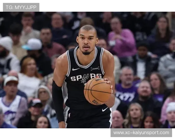 文班亚马8次封盖筑起钢铁墙,马刺客场轻取魔术夺得连胜积分 文班亚马8次封盖筑起钢铁墙,马刺客场轻取魔术夺得连胜积分